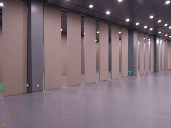 活動(dòng)隔斷墻